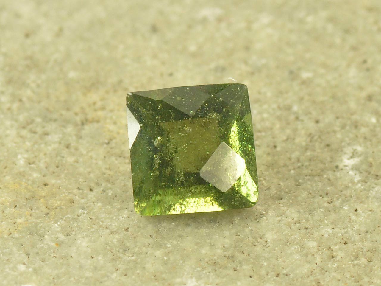 2.05cts Square 8x8x5.5mm Checker Top Cut Moldavite Faceted Cutted Gem Brus920
